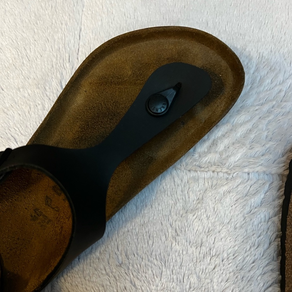 Size 9 Birkenstocks - Picture 5 of 8